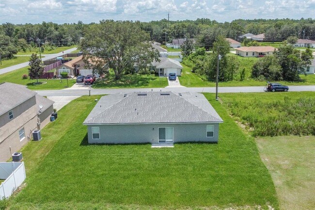Foto del edificio - 4033 SW 139th St Rd