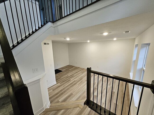 Foto del edificio - 13805 Gatsby Dr