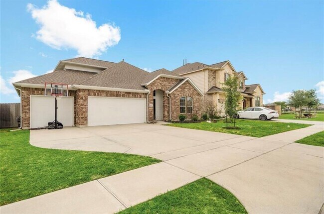 Foto del edificio - 8707 E Cres Lake Cir
