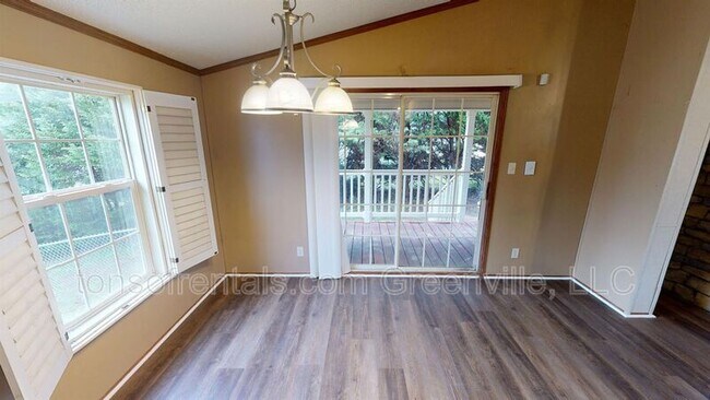 Foto del edificio - 509 Greywood Dr