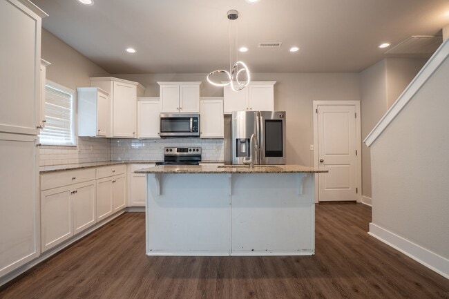 Building Photo - Now Pre-Leasing!!! Stunning 4 Bedroom, 3.5 Bathroom Home