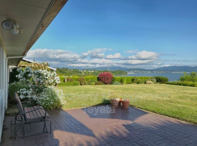 Foto del edificio - 3921 Cliffside Dr
