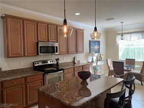 Building Photo - 8088 Piedmont Dr