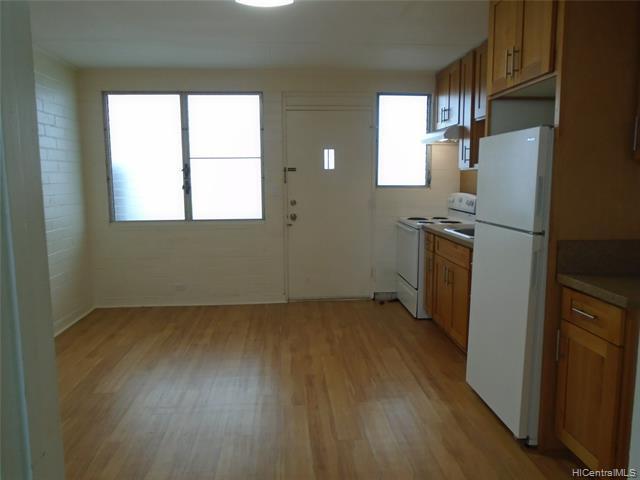 Building Photo - 2338 Young St