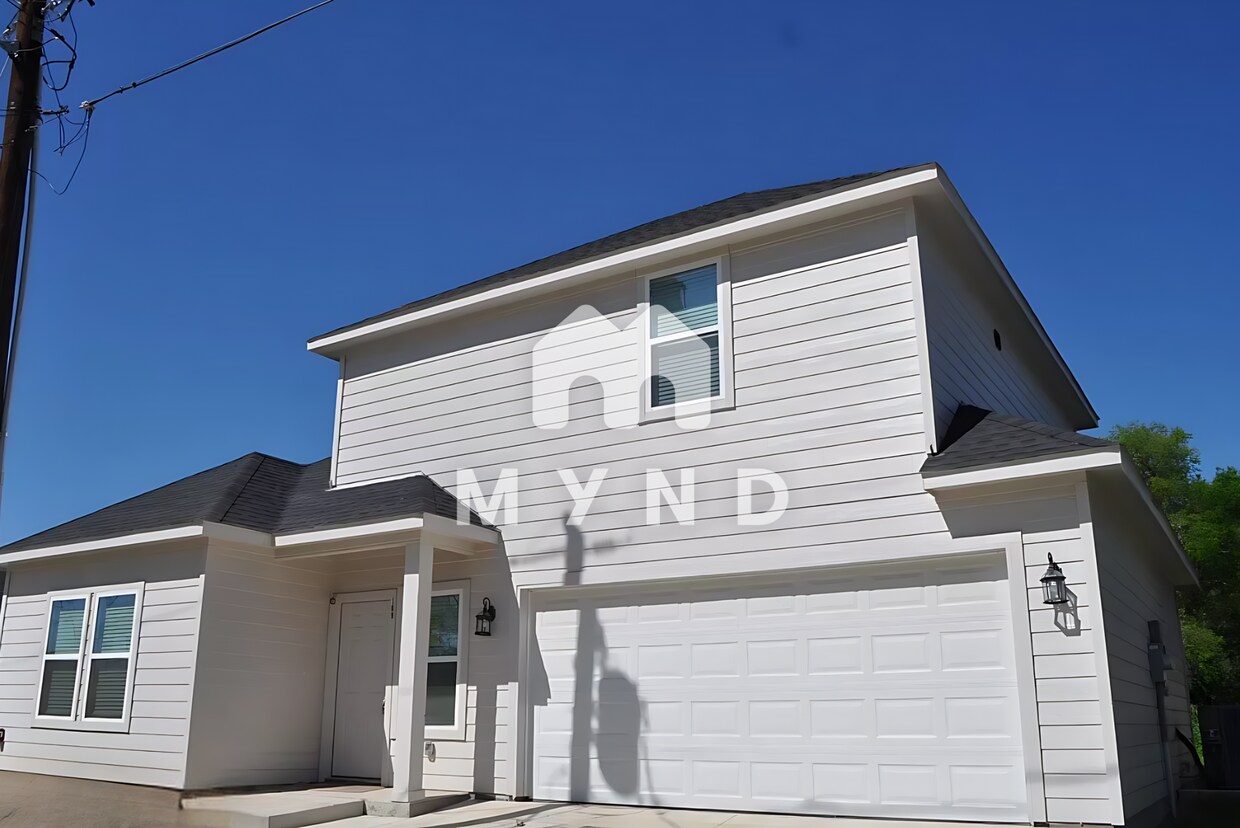 109 Frierson St House Rental in Waxahachie, TX