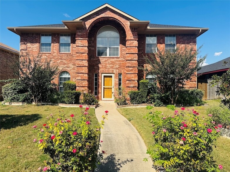 Primary Photo - 2305 Buckeye Dr