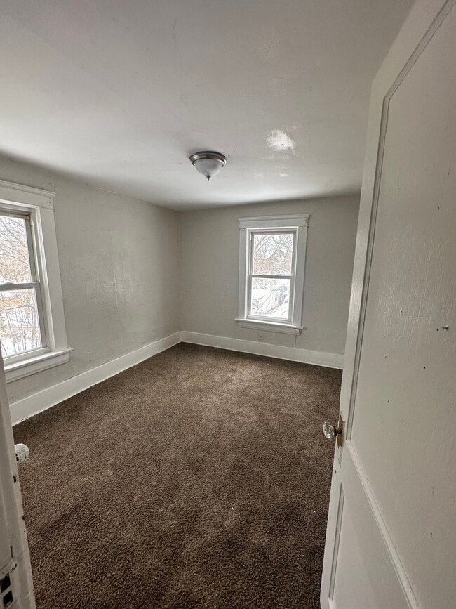 Foto del edificio - 872 E Crosier St