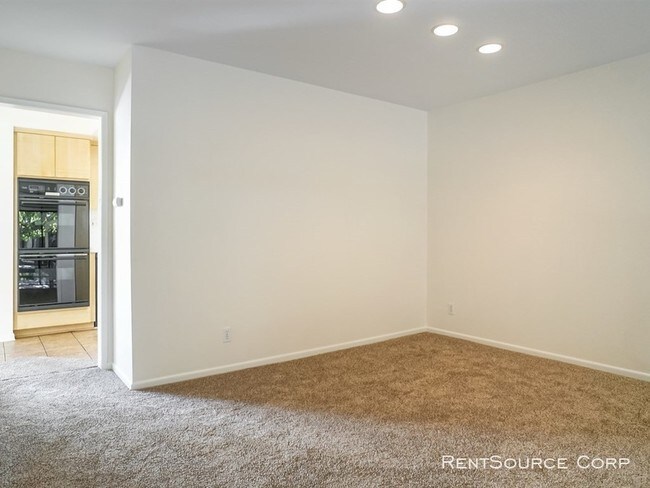 Foto del edificio - 21730 Marylee St