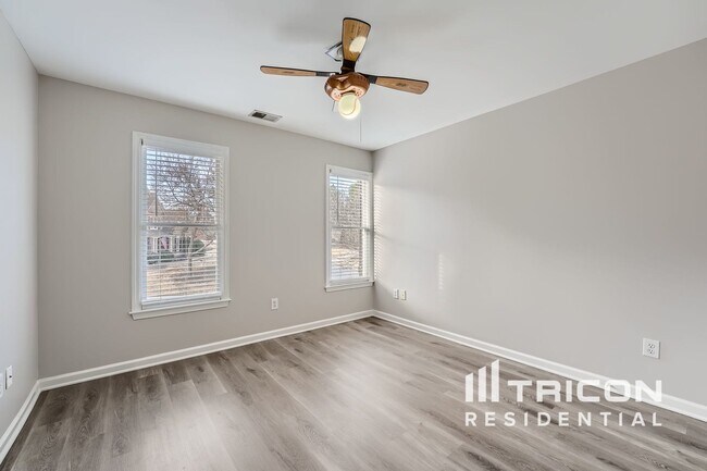 Building Photo - 1410 Bentwater Dr