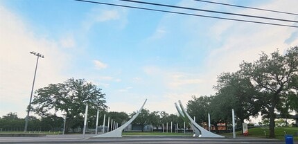 Building Photo - 3610 Dennis St