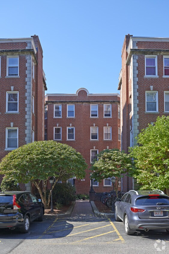 Foto del edificio - 6-8 Craigie Cir