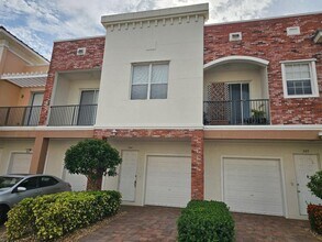 Building Photo - 10440 SW Stephanie Way