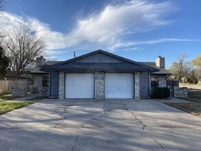 Building Photo - 2013 Windward Dr