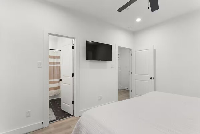 Building Photo - 4617 Indie Hts Ln