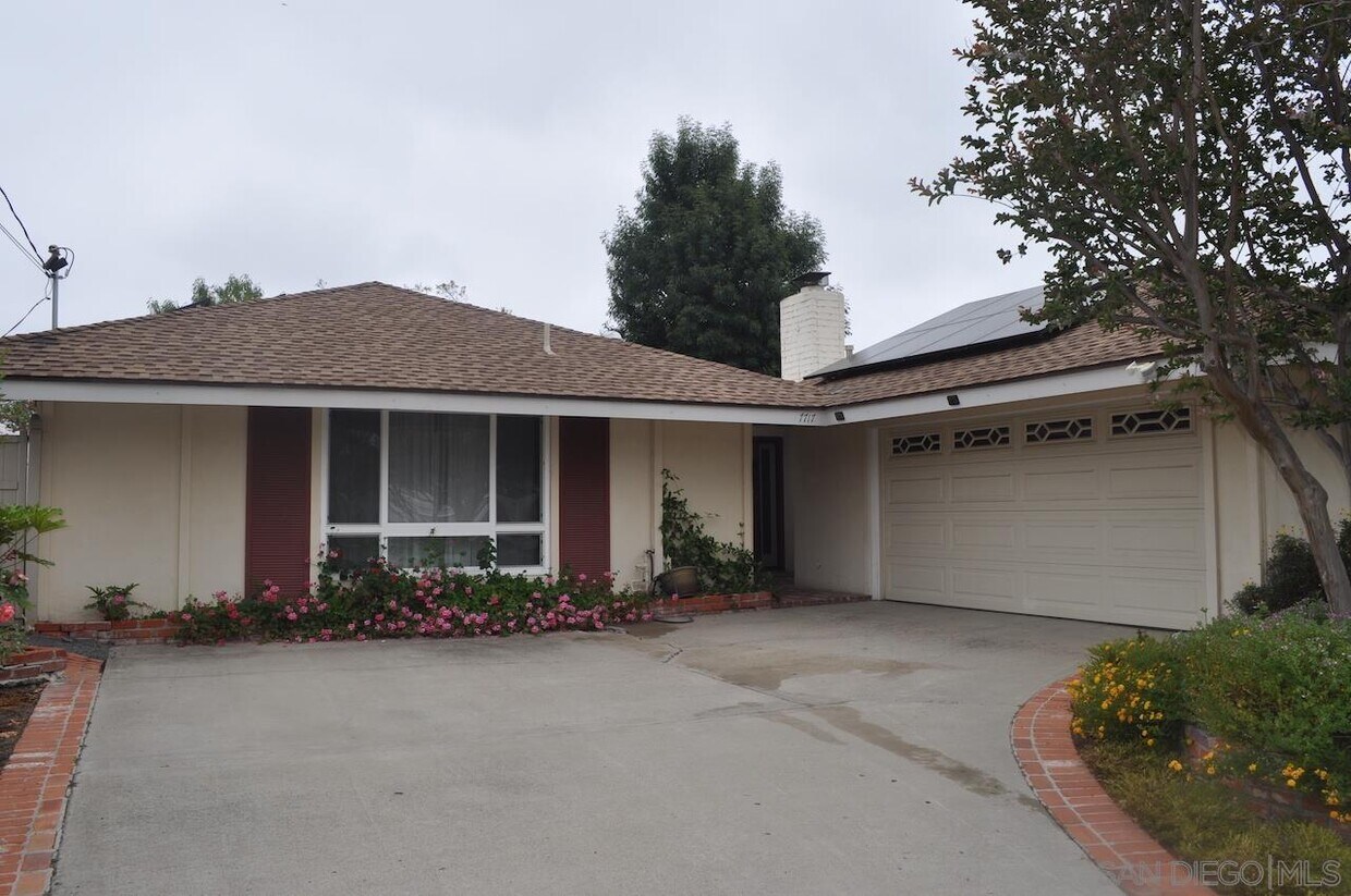 Foto principal - 7717 Topaz Lake Ave