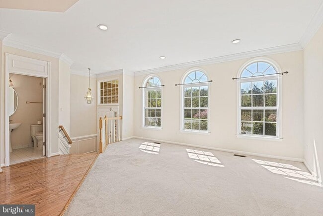 Foto del edificio - 2658 Logan Wood Dr