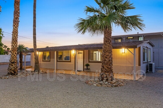 Building Photo - 437 Riverfront Dr