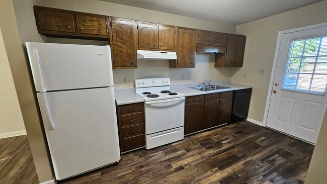 Building Photo - 4465 Ellis Cir NW