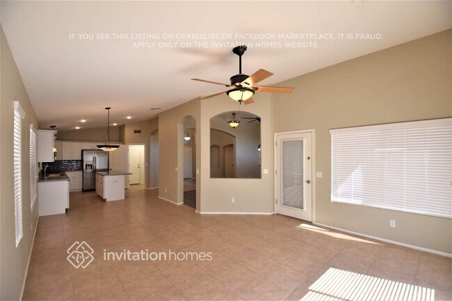 Foto del edificio - 29463 N Candlewood Dr