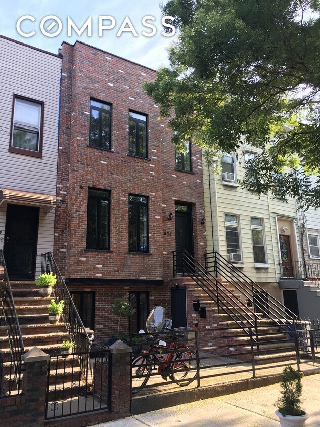 537 Chauncey St, Brooklyn, NY 11233 Townhome Rentals in Brooklyn NY