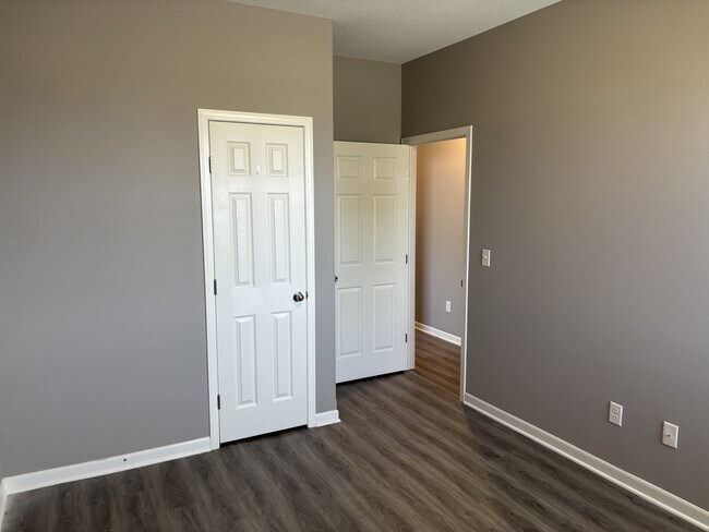 Foto del edificio - 464 S Longbranch Dr