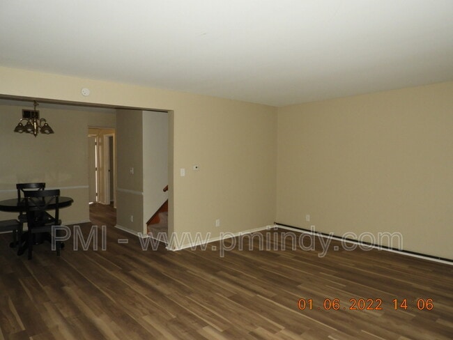 Building Photo - 4004 N Brentwood Dr