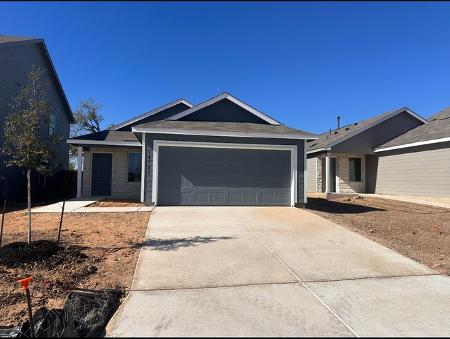 Photo - 10727 Vesta Curv House