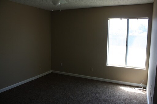 Building Photo - 103 Universe Ave