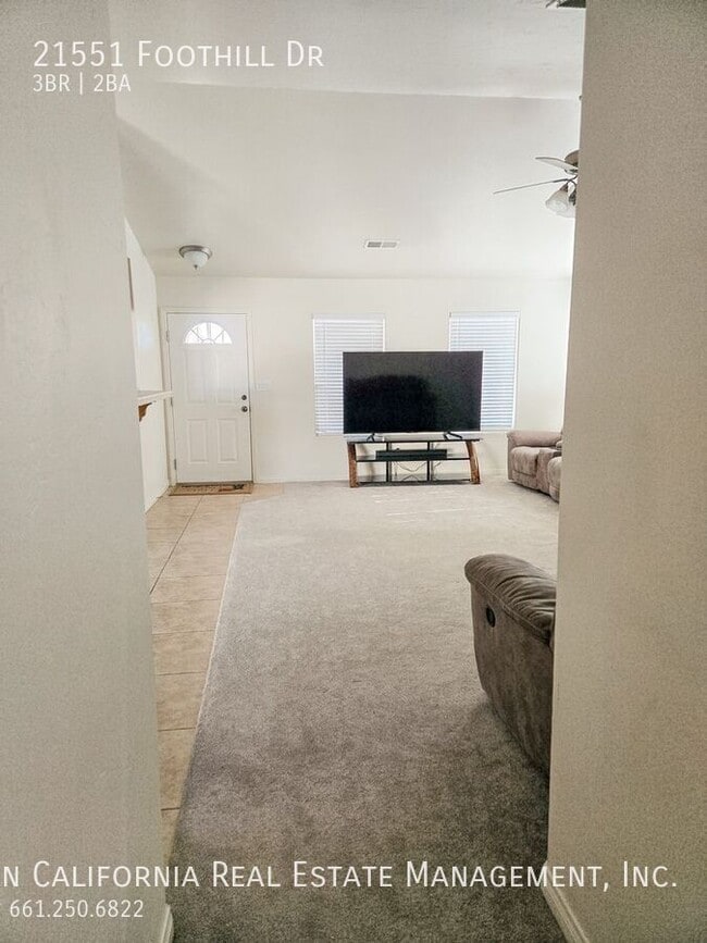 Foto del edificio - 21551 Foothill Dr