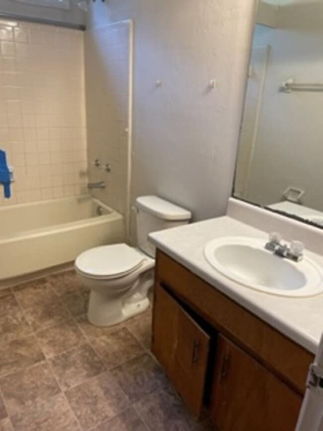 Building Photo - 2914 Greenon Ln