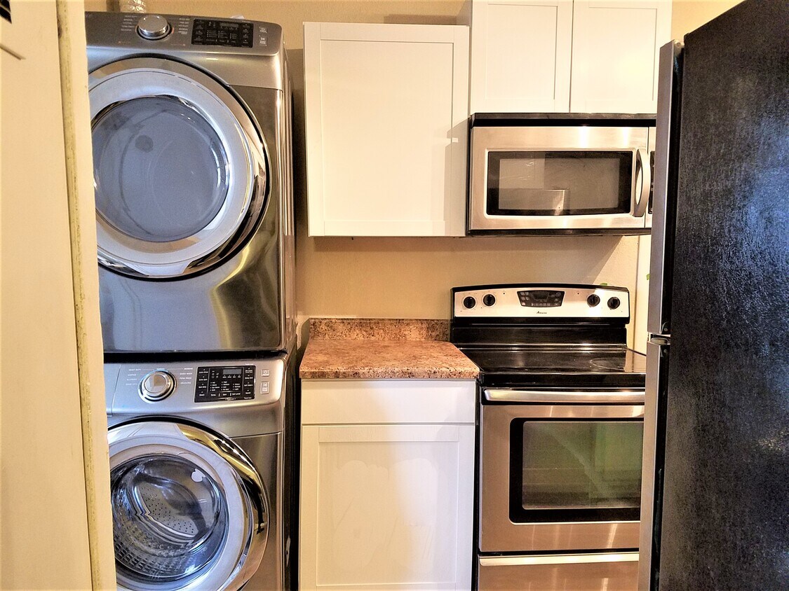 Foto principal - 5997 Magnolia St