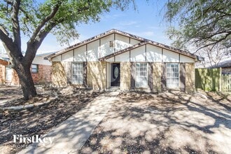 Building Photo - 2617 Branch Oaks Dr