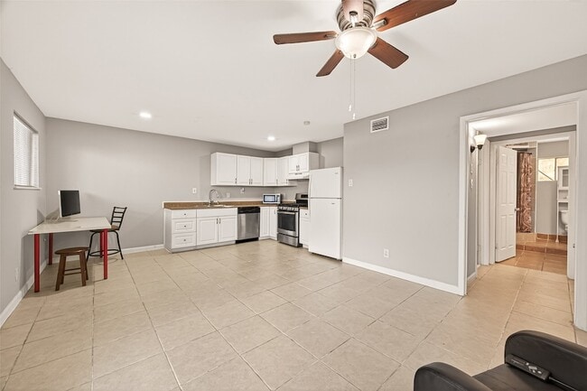 Photo - 1529 Wirt Rd Apartment