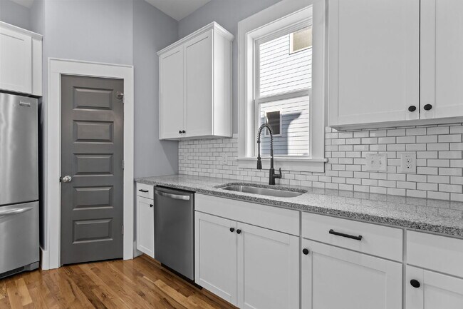 Foto del edificio - "Discover Comfort and Style: Spacious 3-Bedroom Home in Briar Chapel!"