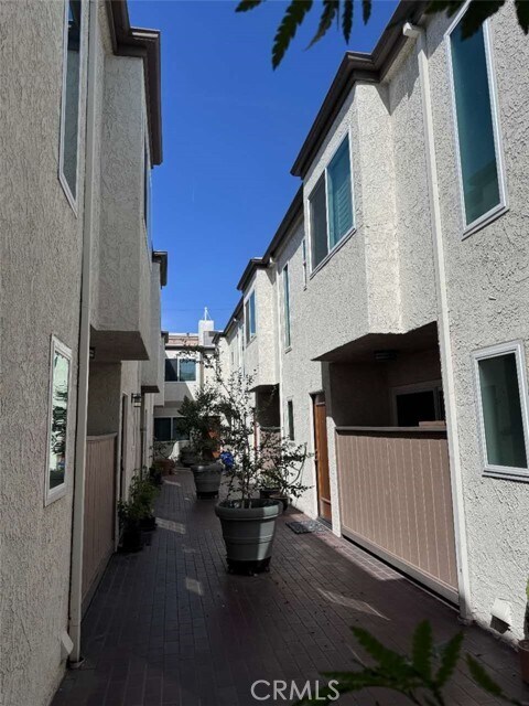 Foto del edificio - 3670 Westwood Blvd