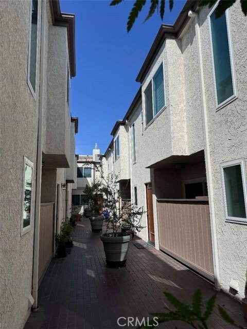 Building Photo - 3670 Westwood Blvd