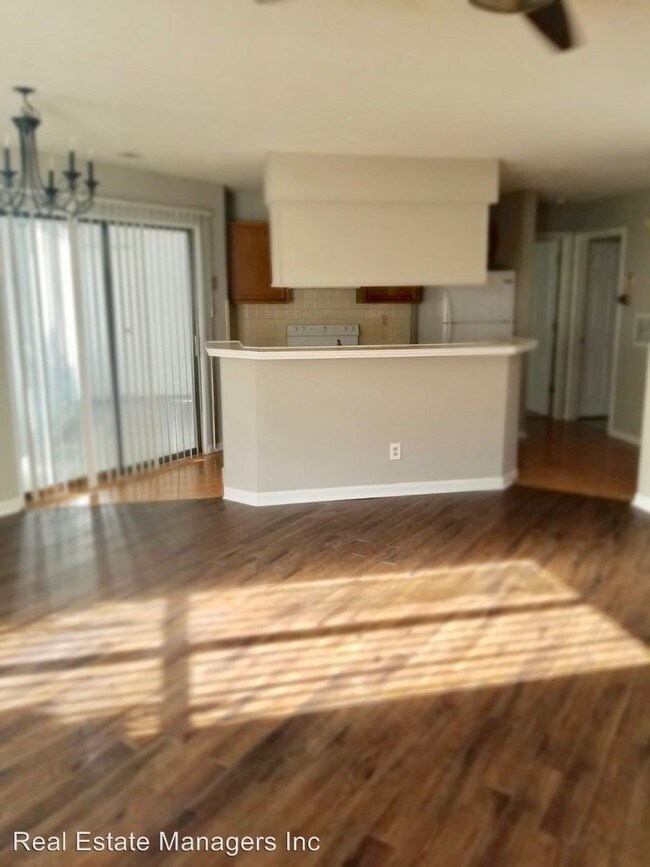 Foto del edificio - 8129 Cedar Glen Dr