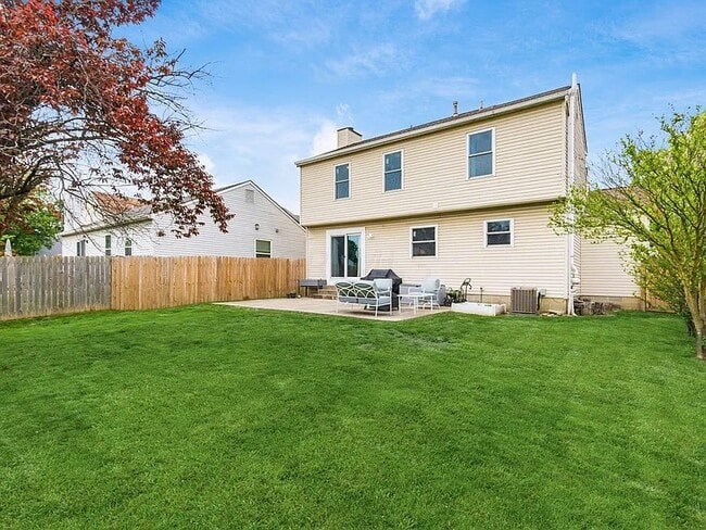 Building Photo - 1057 Lavender Ln