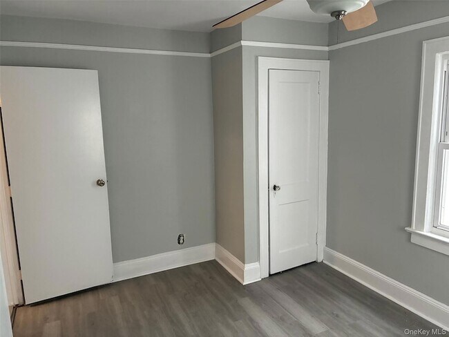 Foto del edificio - 27 Illinois Ave