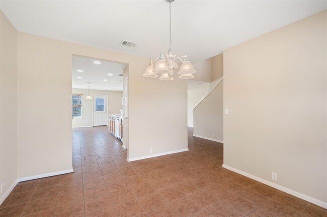 Building Photo - 620 Kingfisher Ln