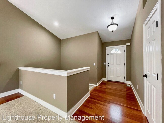 Building Photo - 4 br, 3 bath House - 2351 Hidden Knoll Dr. SE