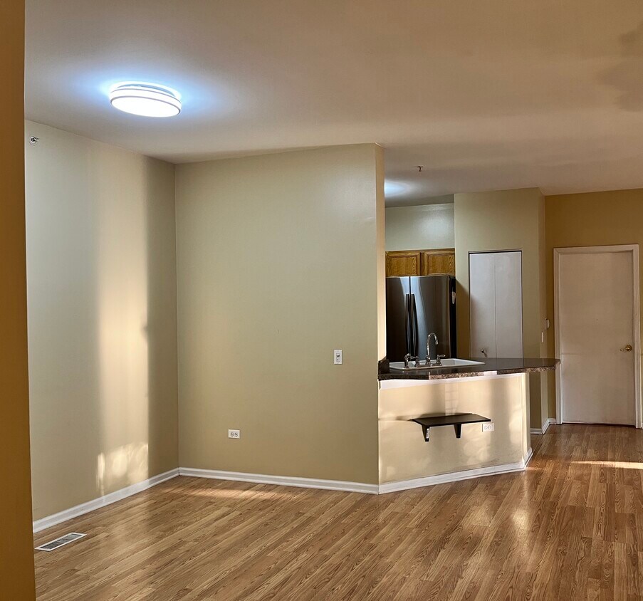 Primary Photo - 3275 Stratford Ct