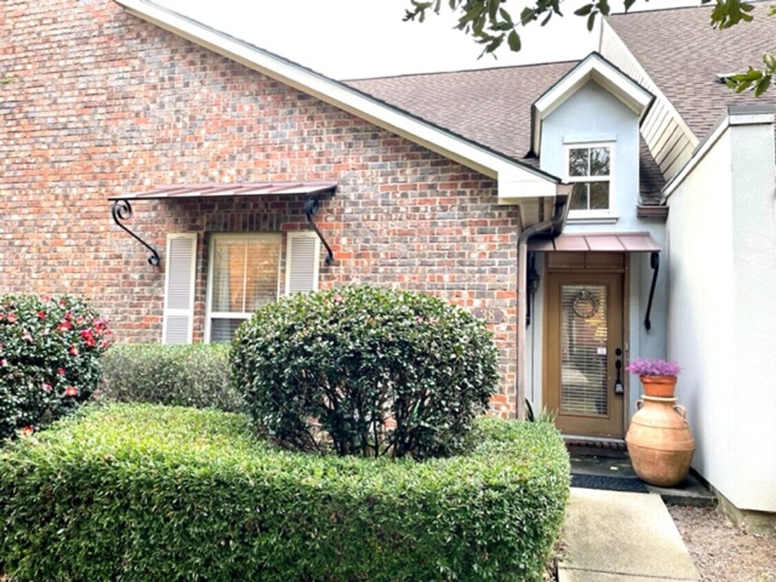 Foto principal - 11110 Boardwalk Dr