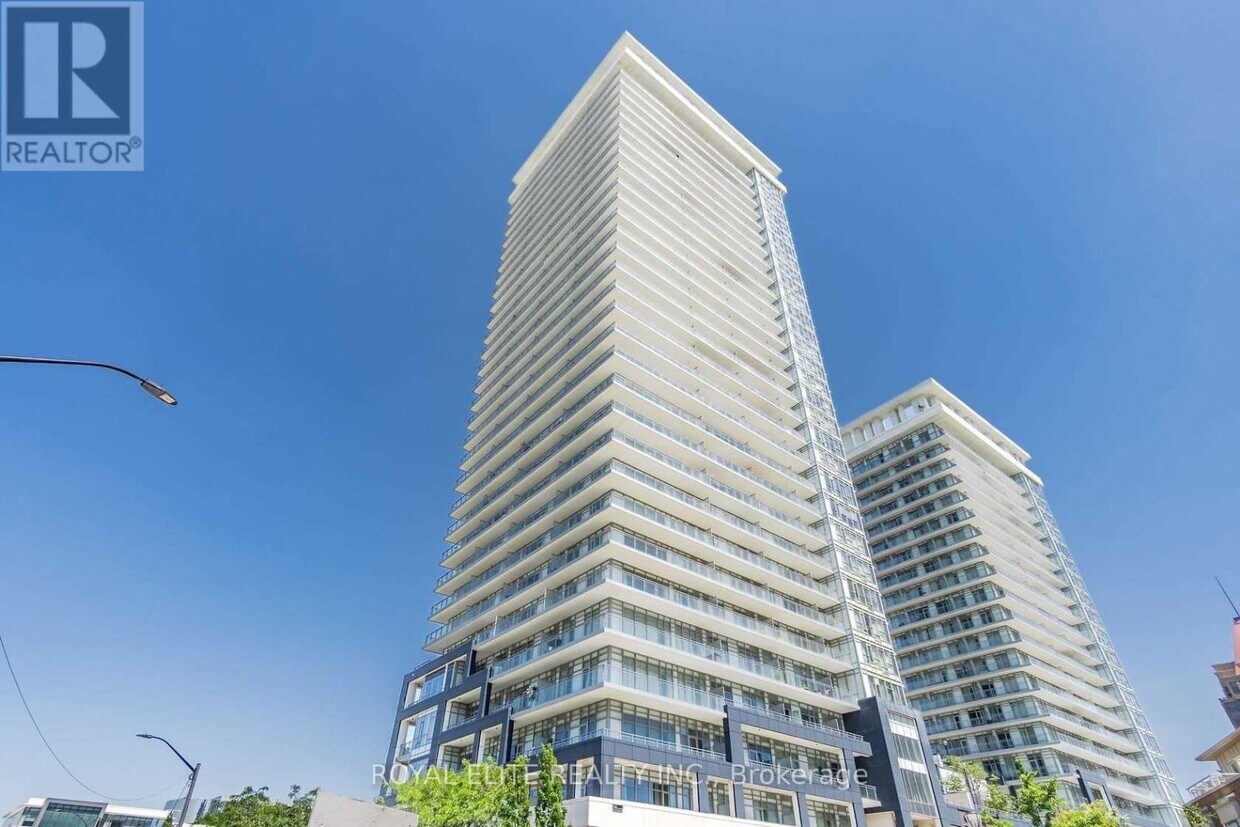Primary Photo - 360-2360 Square One Dr