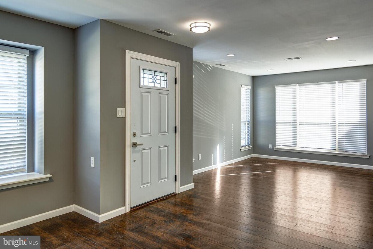 2 Beechcrop Ct, Delran, NJ 08075 Townhome Rentals in Delran NJ