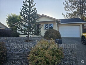 Building Photo - 160 Keeler Ct