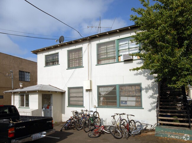 Foto del edificio - 6300 Vineland Ave