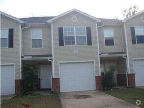 Building Photo - 215 Johnson Ct