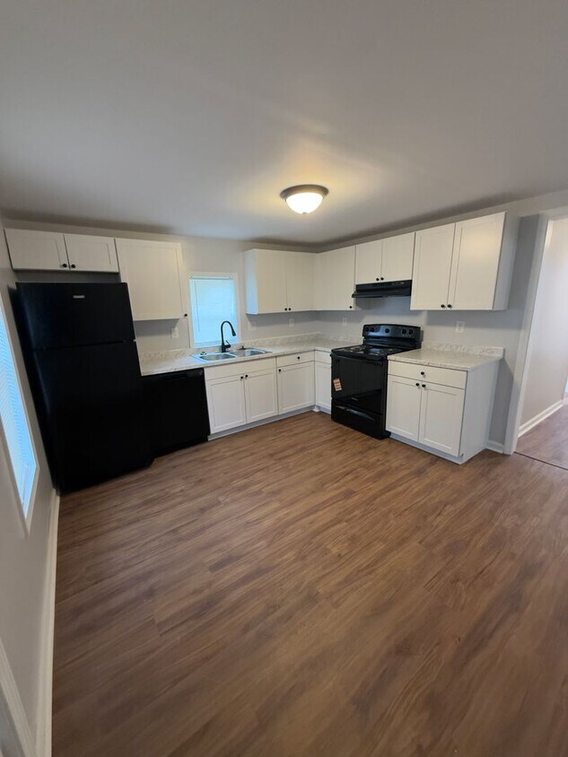 Photo - Newly Renovated 3 Bedroom / 2 Bath Home – 120 E. 14th Street, Winston-Salem