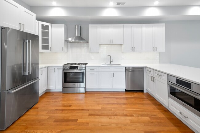 Foto del edificio - 1339 N Noble St